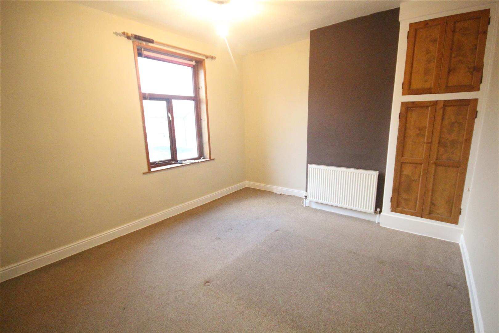 2 bedroom mid terrace house To Let in Barnoldswick - IMG_5571.jpg